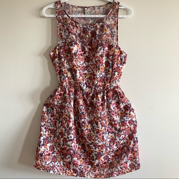 Floral Colorful Summer Mini Dress with belt - Picture 16 of 16